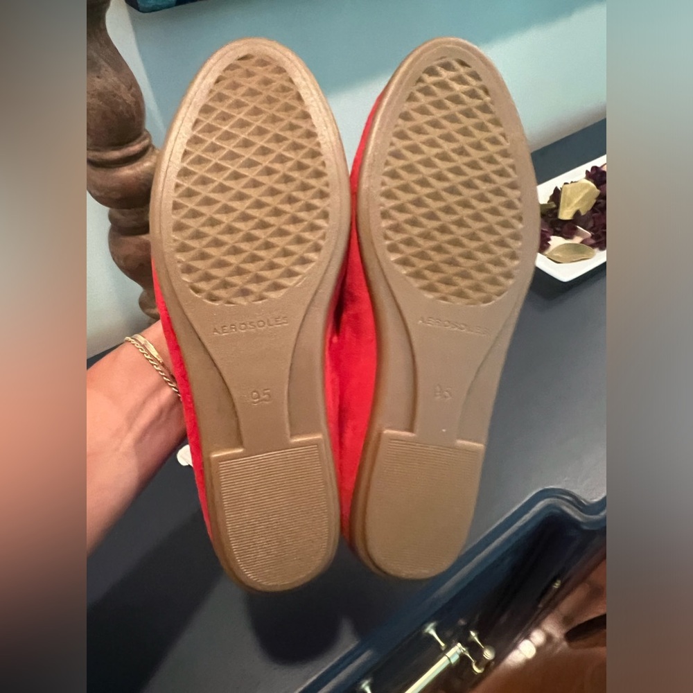 Aerosoles New red vegan flats size 9.5 - Picture 4 of 5